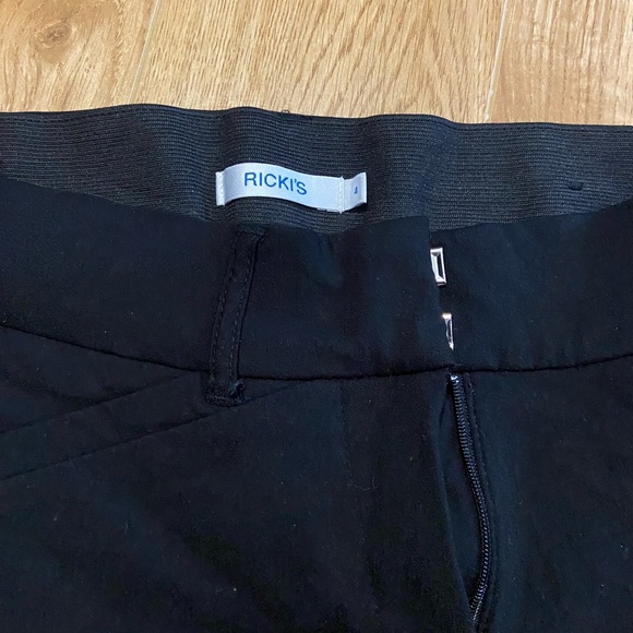 Dress pants - Picture 3 of 3